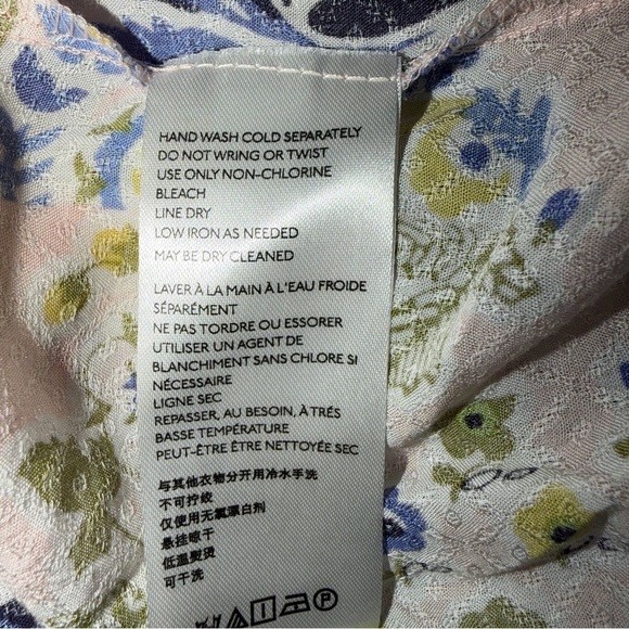 Maeve V Neck Blouse - Picture 5 of 6